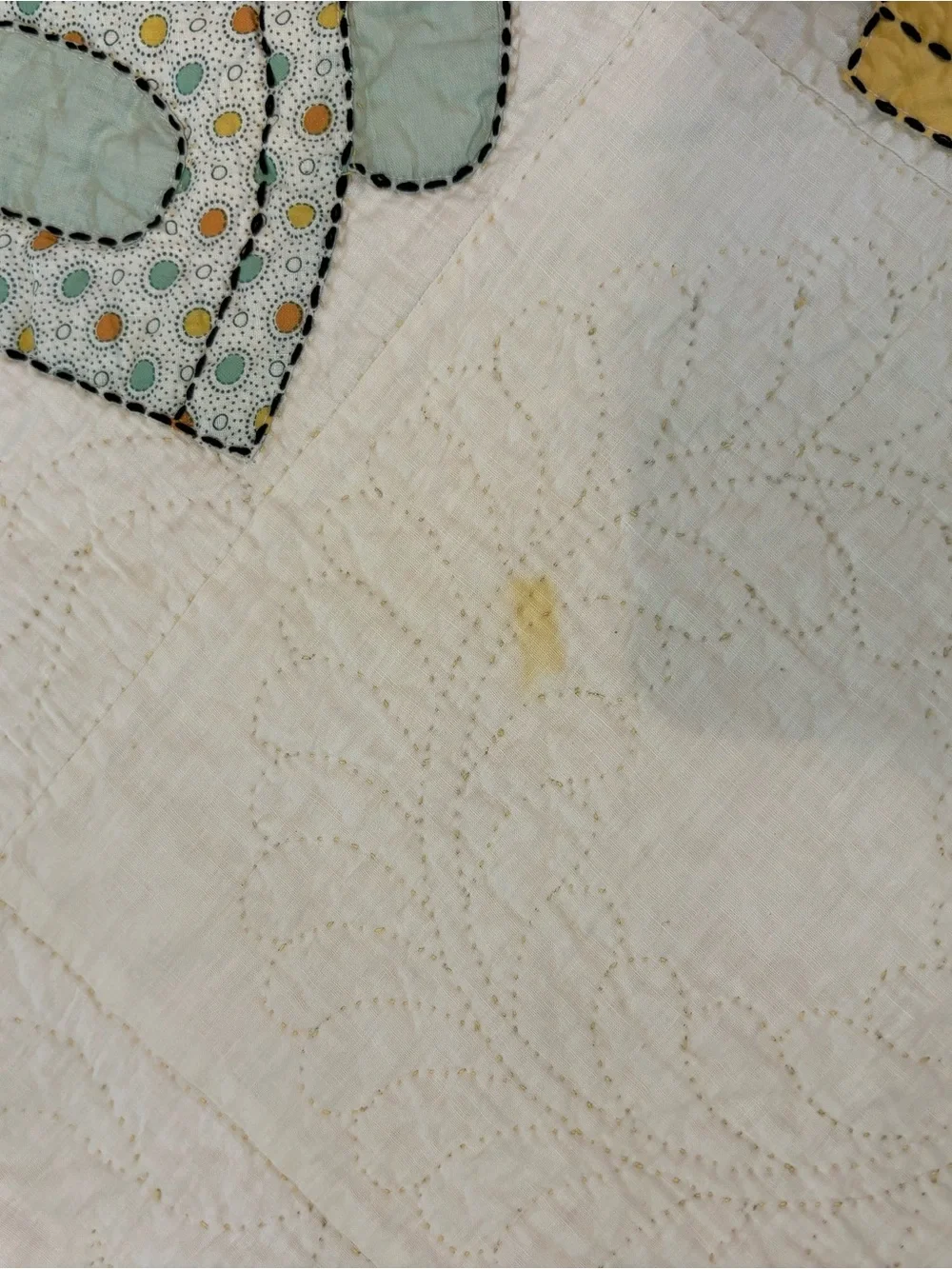 Vintage Sunbonnet Sue Applique Quilt - Multicolor on White